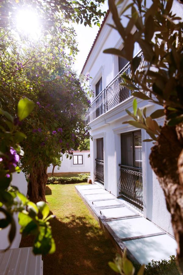 Julietotel Alacatı Bagian luar foto